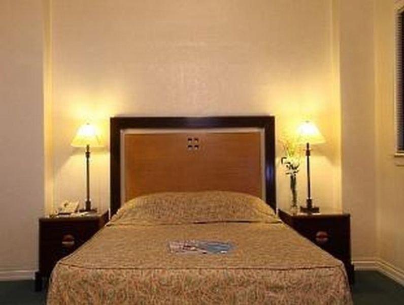 Sunny Bay Suites Manila Zewnętrze zdjęcie