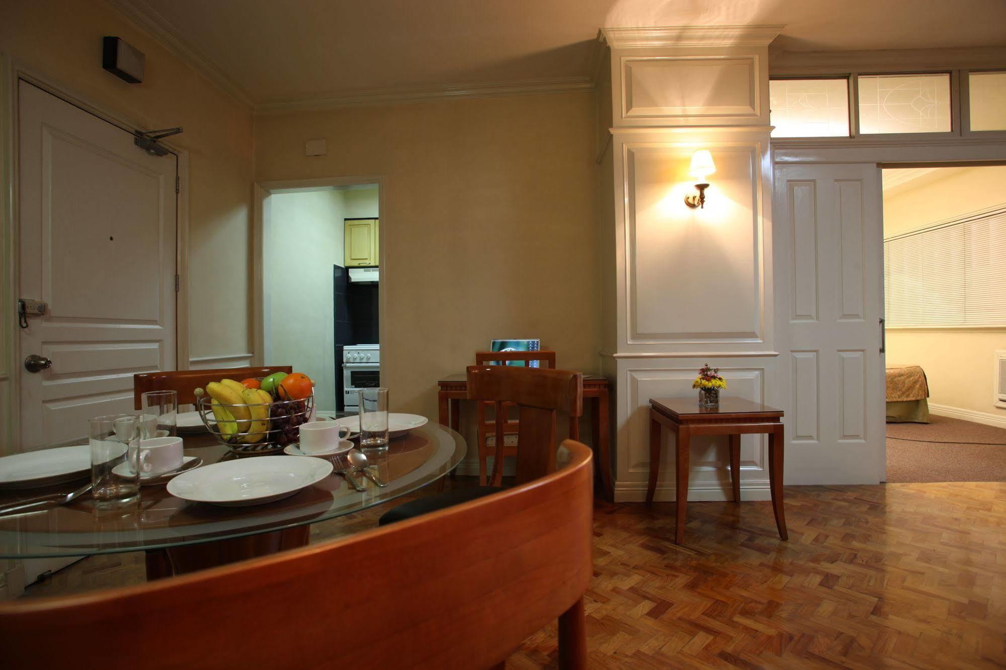 Sunny Bay Suites Manila Zewnętrze zdjęcie