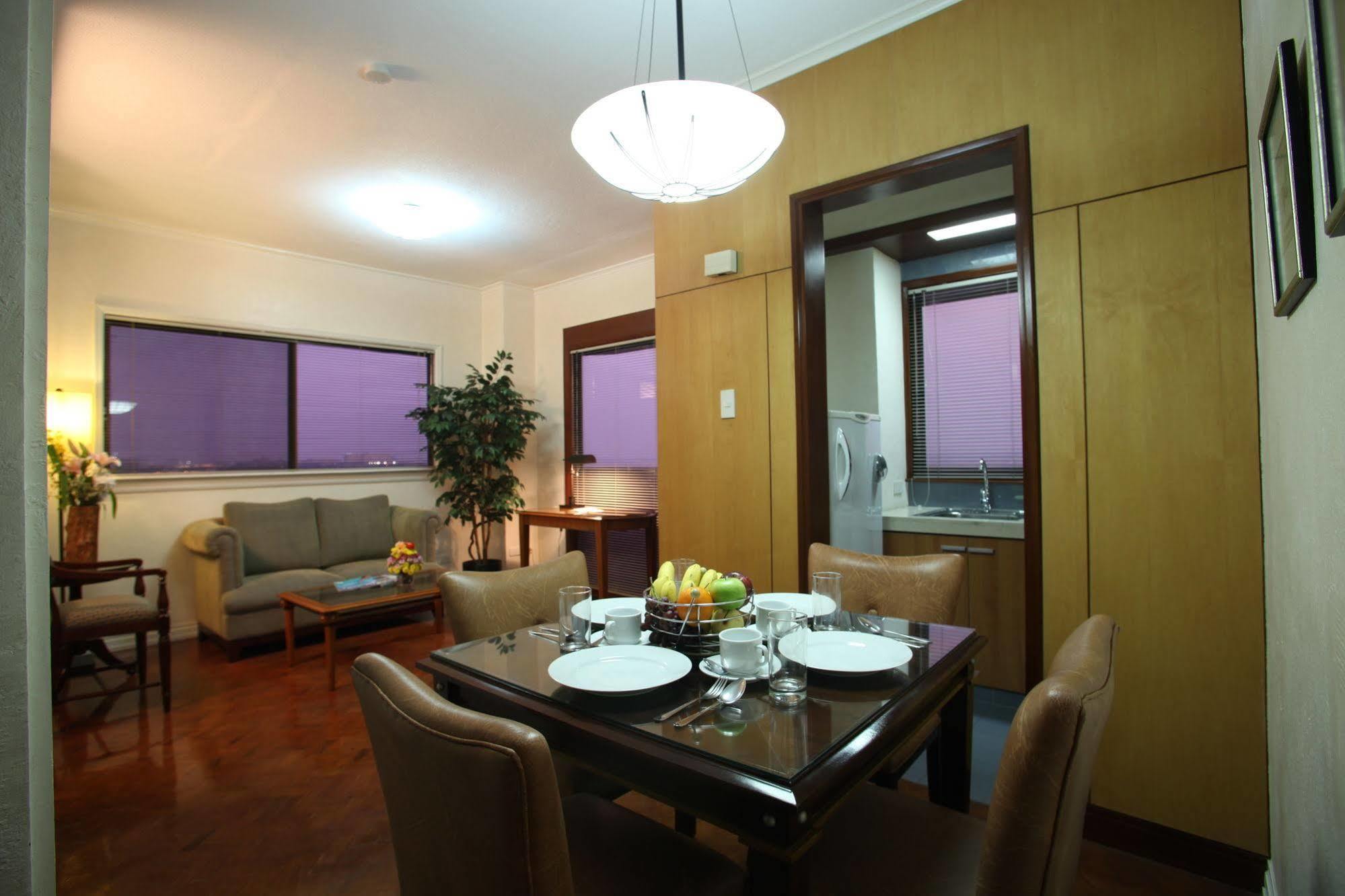 Sunny Bay Suites Manila Zewnętrze zdjęcie