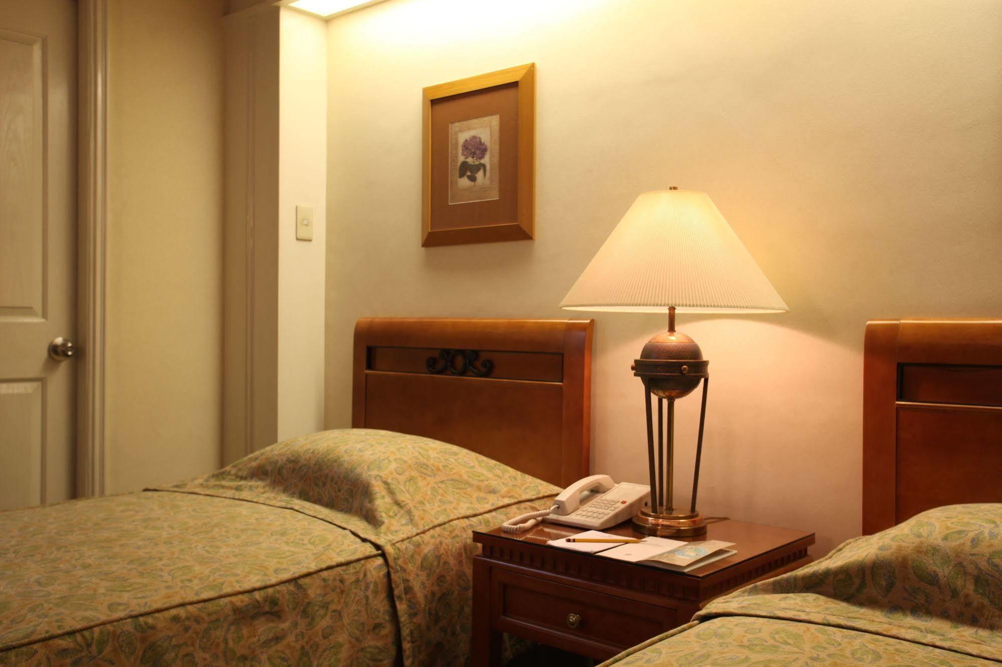 Sunny Bay Suites Manila Zewnętrze zdjęcie