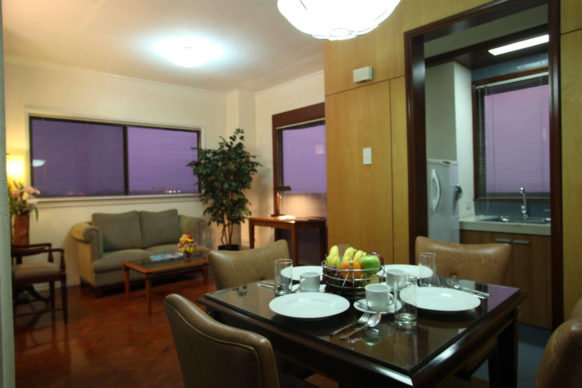 Sunny Bay Suites Manila Zewnętrze zdjęcie
