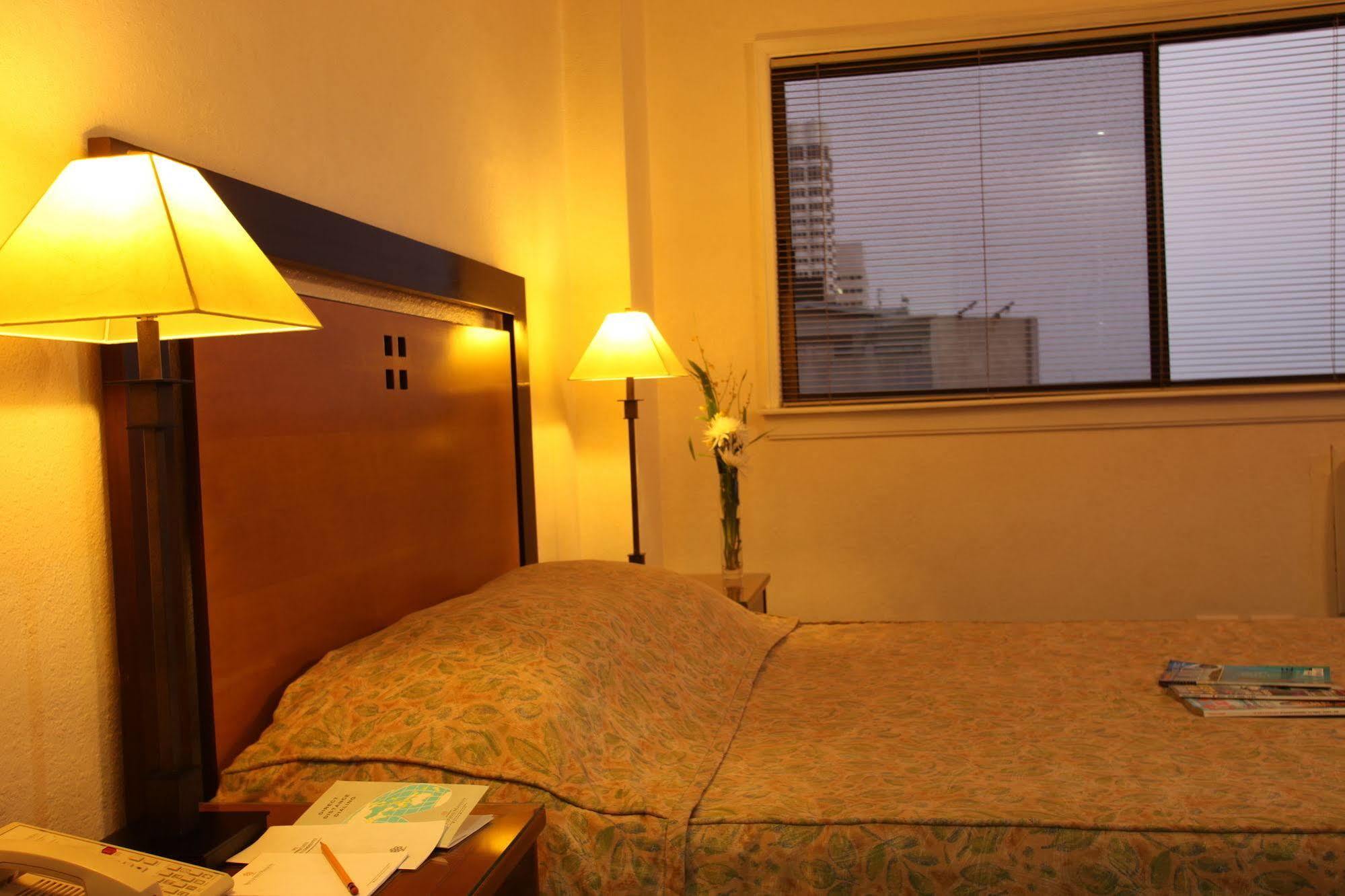 Sunny Bay Suites Manila Zewnętrze zdjęcie